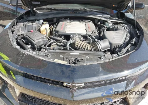 2018 Chevrolet Camaro 1Ss z USA, uszkodzony, nr VIN 1G1FE1R79J0174791